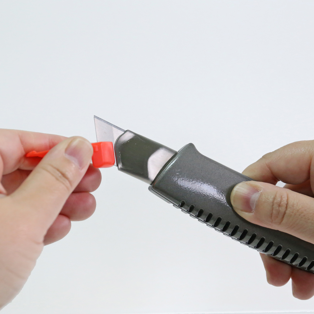 Universalmesser 18 mm NT Cutter L-500GP