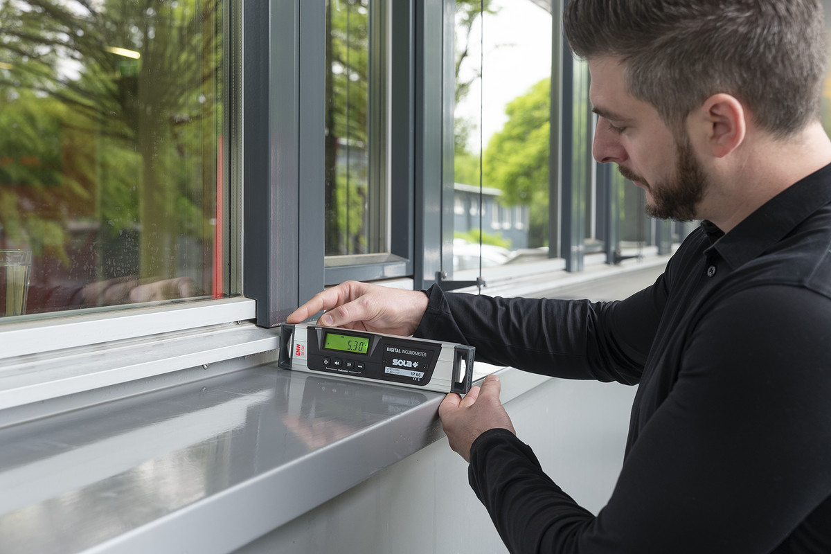 Digitale Elektronik-Wasserwaage ENW